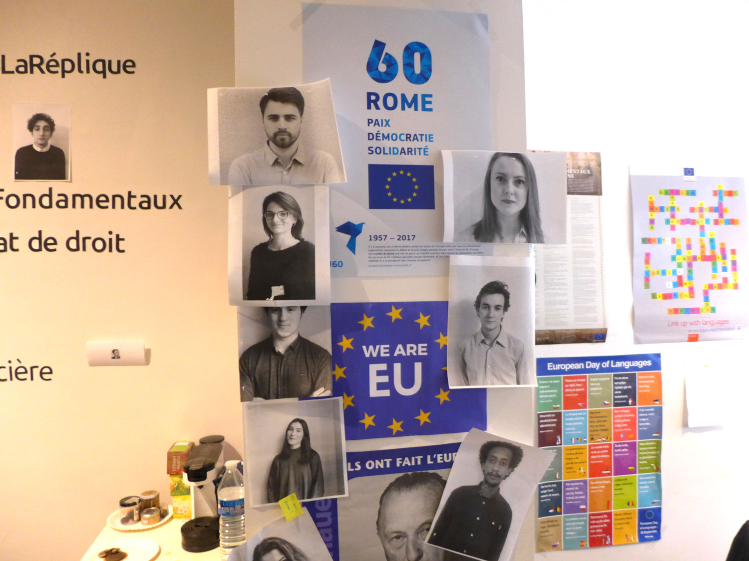Des anciens stagiaires. Certains travaillent aujourd’hui à Bruxelles.