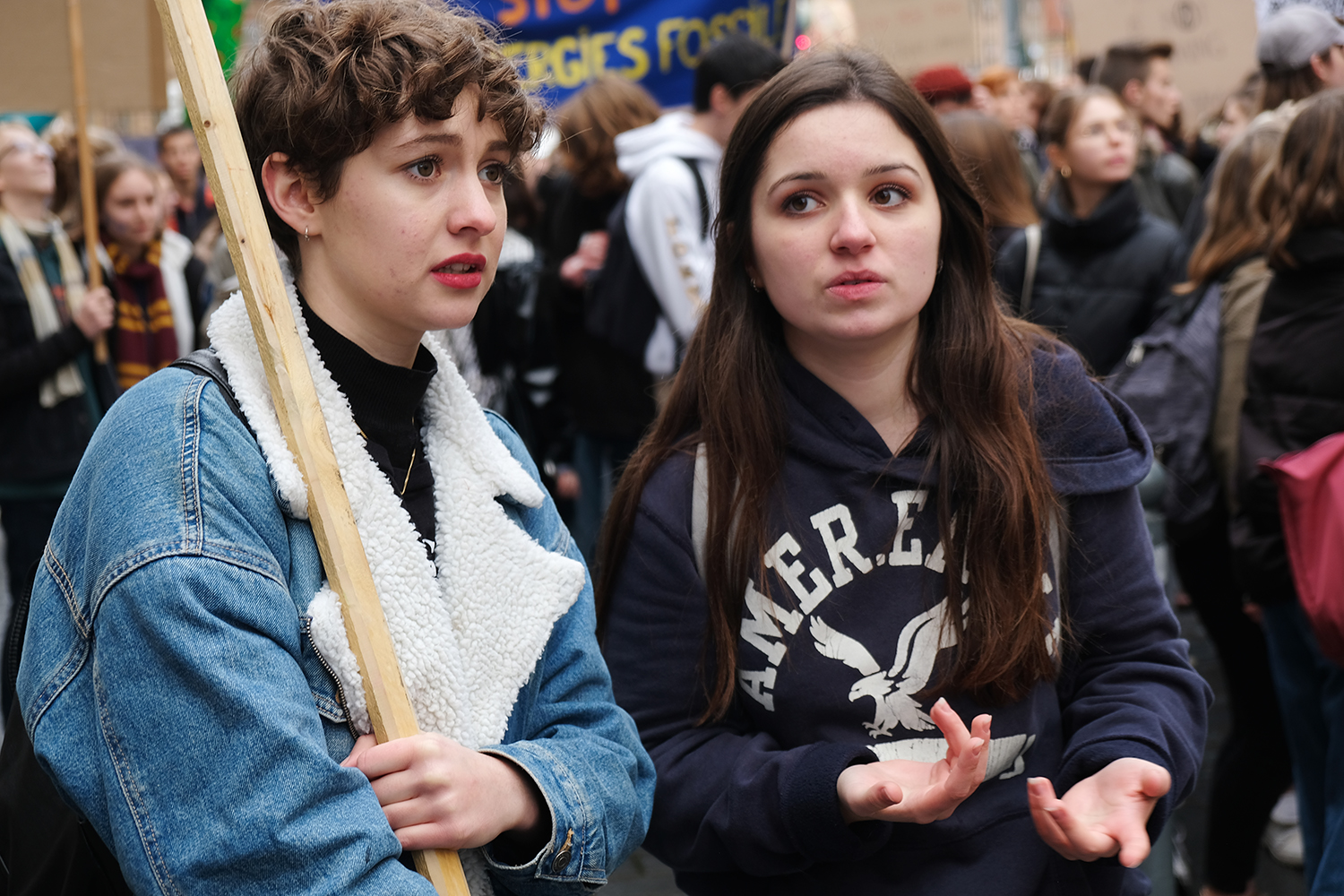 Hormis quelques problèmes de sono, la manifestation se déroule sans incident © Globe Reporters
