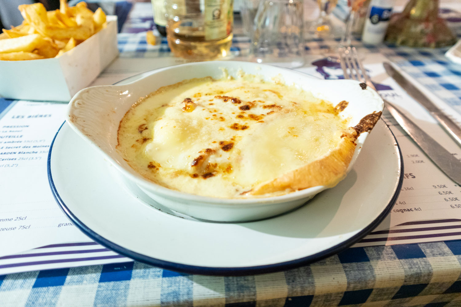 Le welsch aux maroilles, servi avec des frites © Globe Reporters