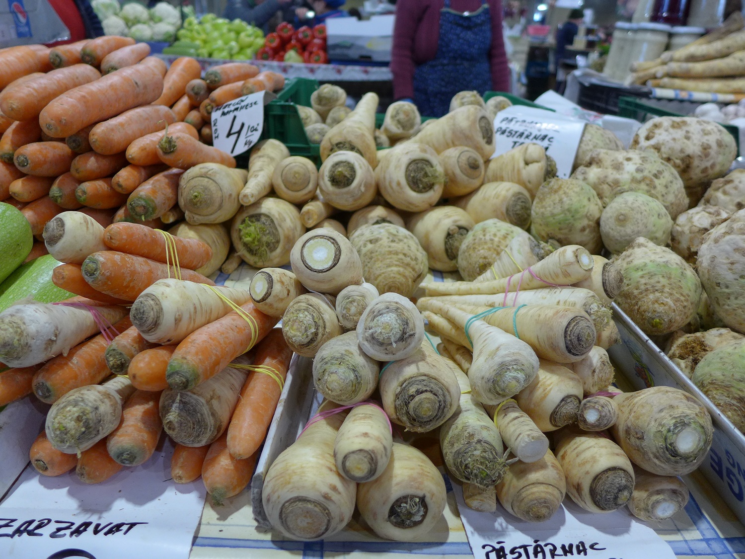 Au marché Obor, le plus grand marché de Bucarest.
