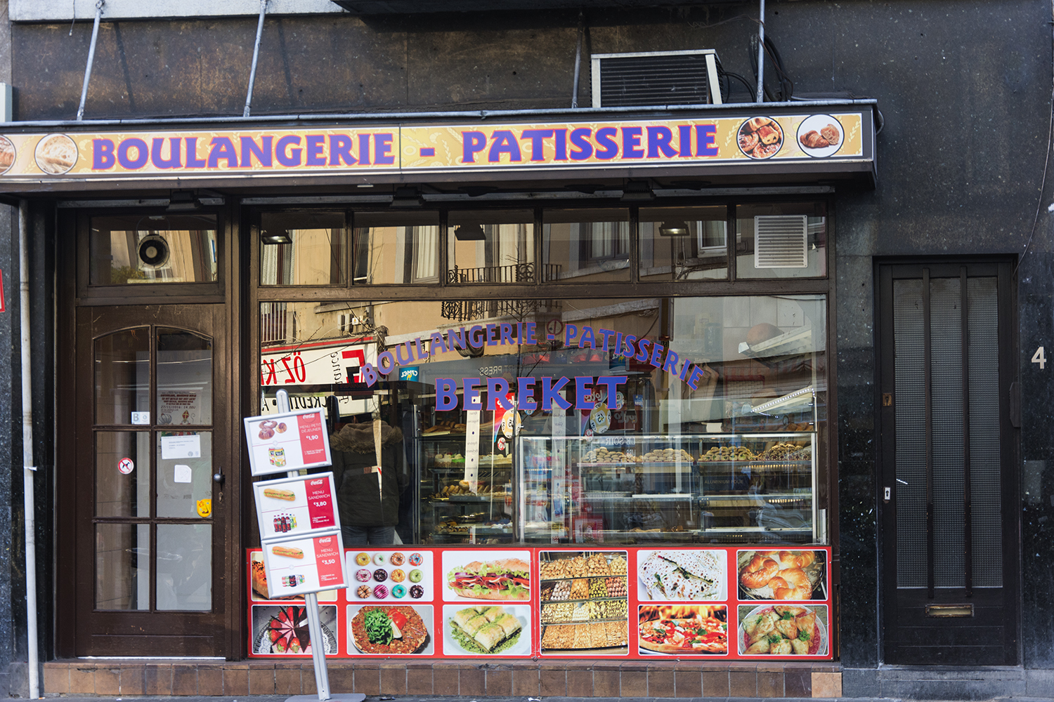 Des boreks, des baklavas, etc… comme sur l’avenue Istiklal, à Istanbul