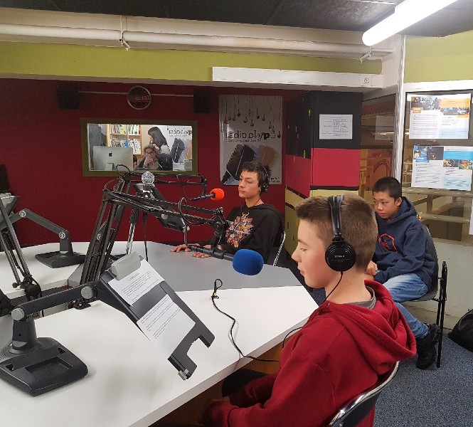 Enregistrement de l’émission dans le studio de Radio CLYPE.